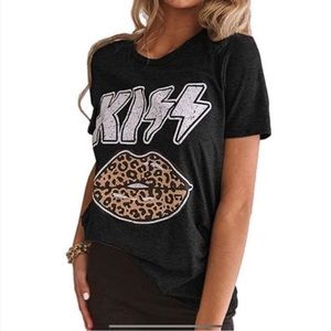 (JUST REDUCED)BLACK KISS TEE